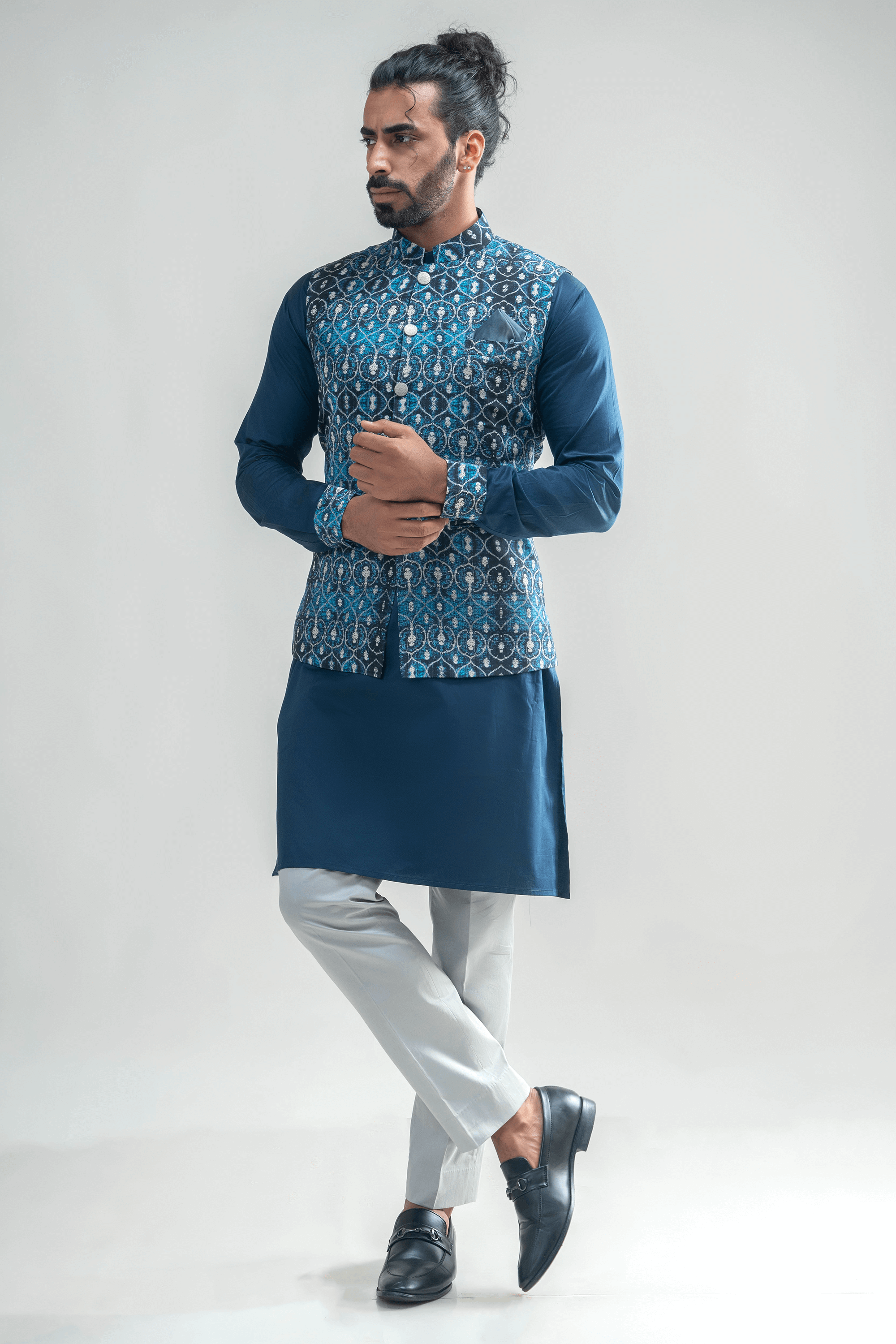 Navy Motif Printed Bundi