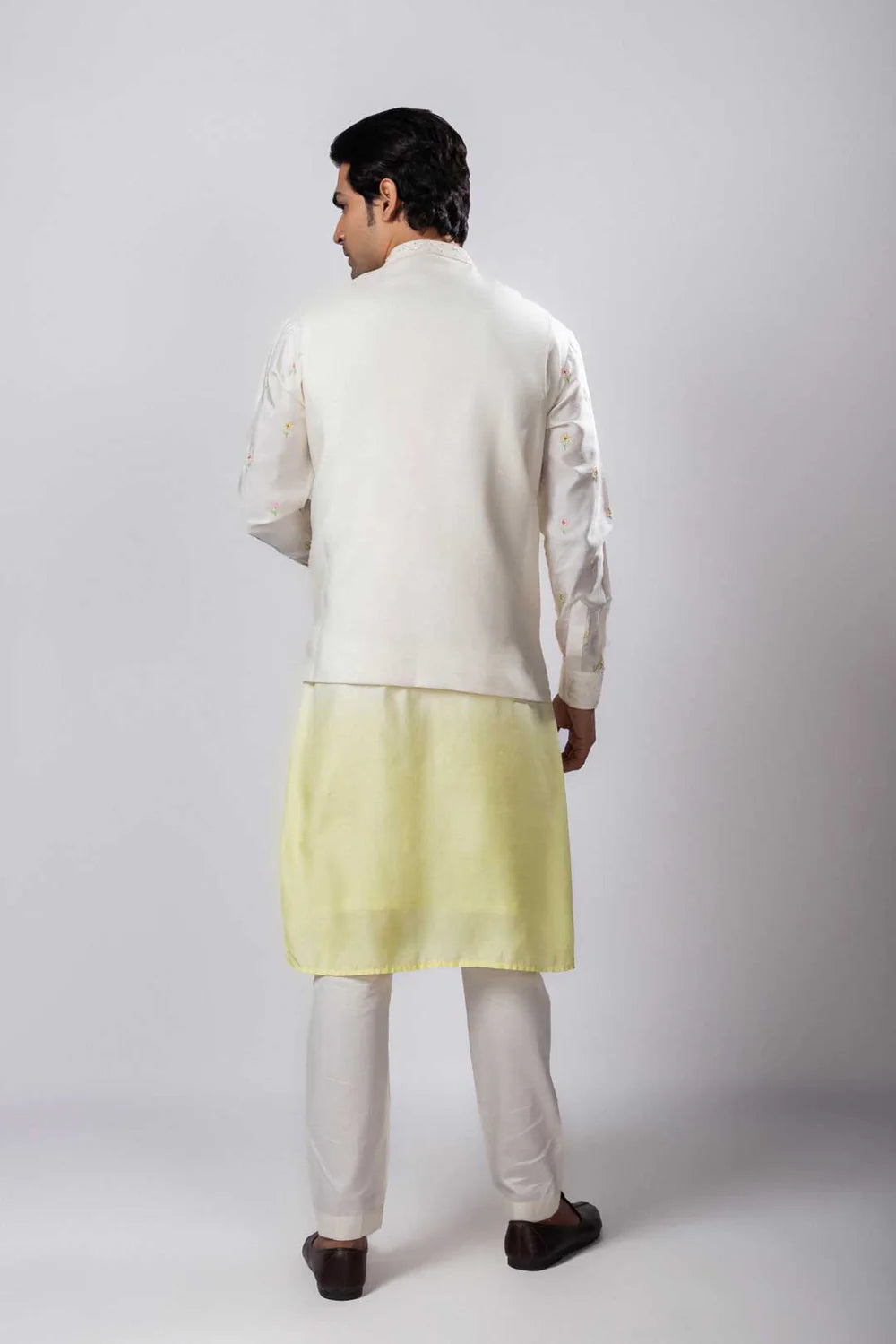 Ahren Nehru And Icarus Kurta Set